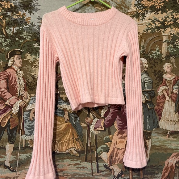 Gianni Bini Sweaters - Gianni Bini Light Pink cropped Ribbed Sweater
